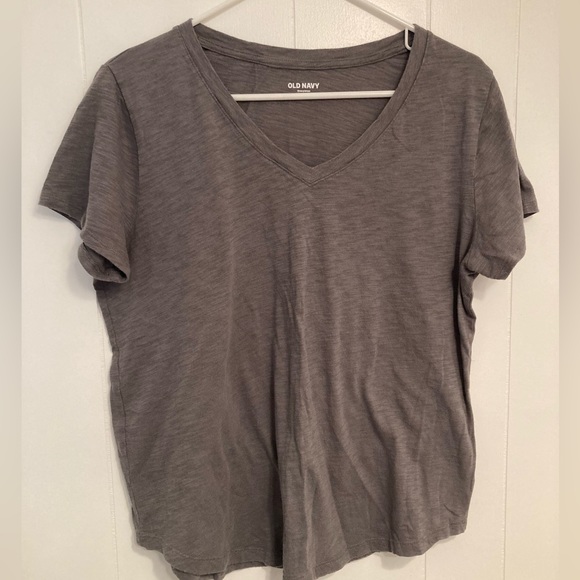 Old Navy grey tee - Picture 1 of 2